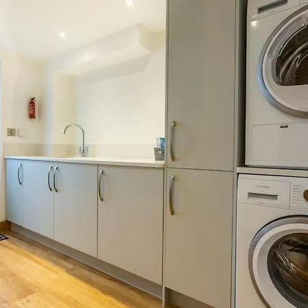 15 The Crescent - Cornwall Bude